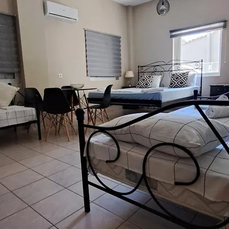 펜션 Spacious Flat With Private Garden *